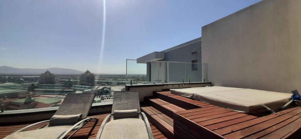 Crystal Towers Luxury Apartments By Century City Letting Cape Town Exterior photo